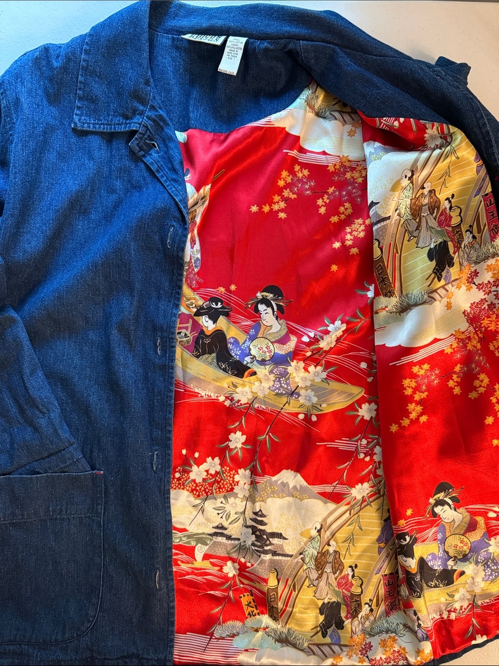 Chico's Dark Blue Button-Front Denim Shirt Jacket with Japanese scene size 1 Med